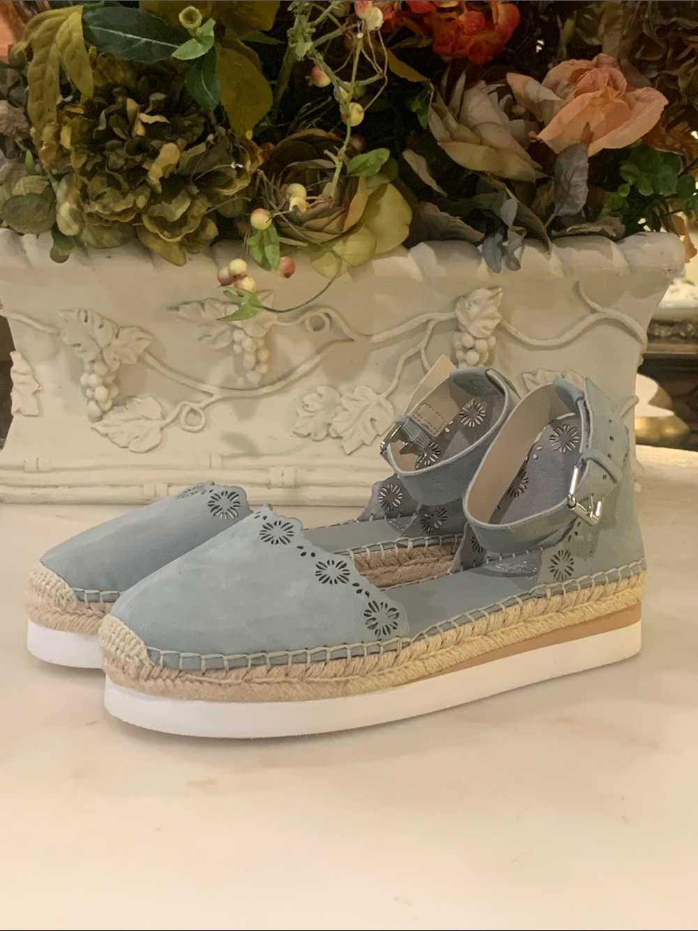 NWOB Vince Camuto Breshan light blue Platform Espadrille Size 9 M